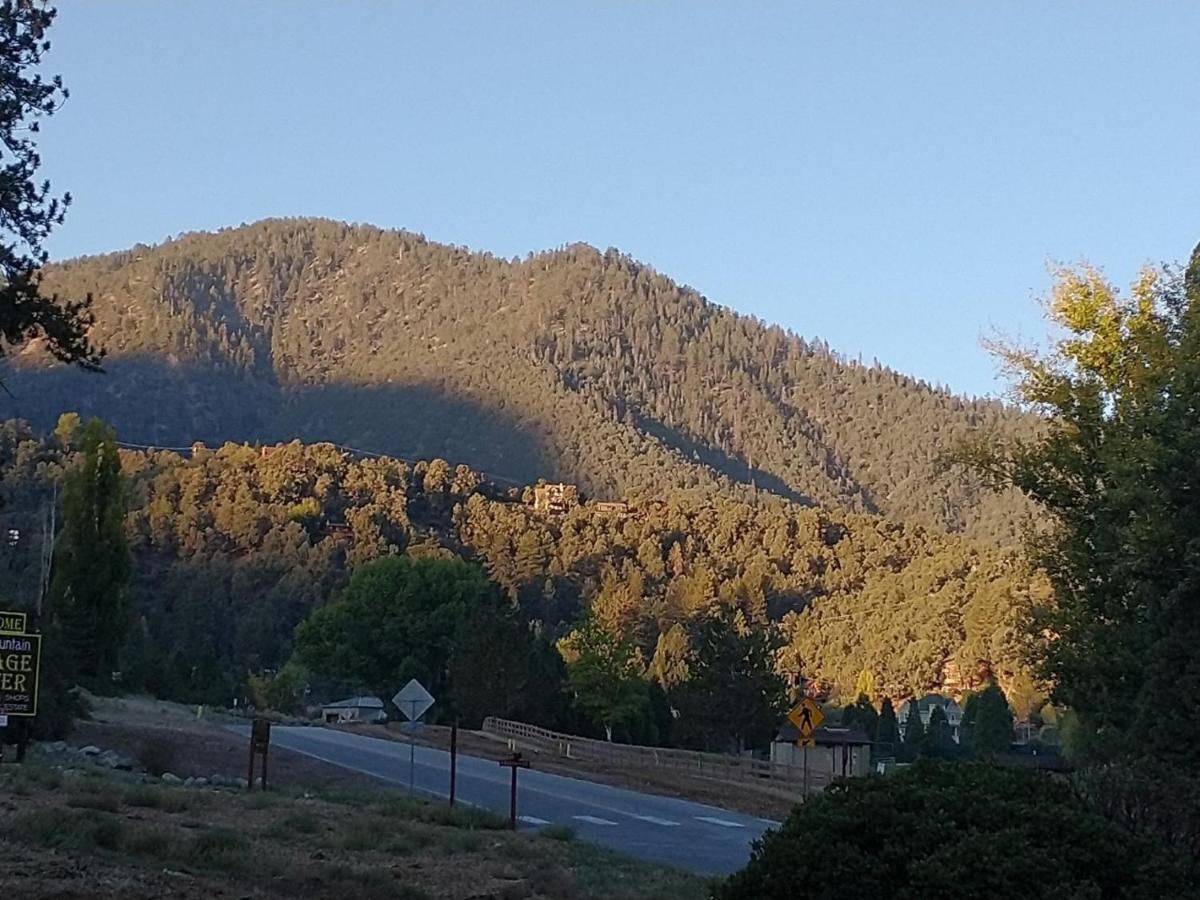 The Old Bear Bnb Pine Mountain Club Экстерьер фото