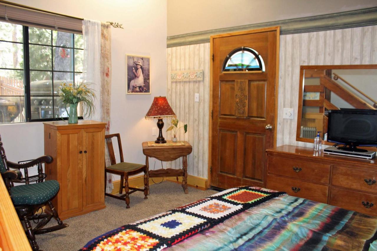 The Old Bear Bnb Pine Mountain Club Экстерьер фото