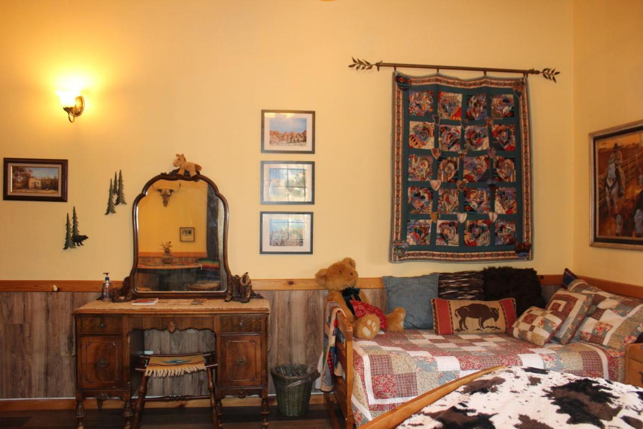 The Old Bear Bnb Pine Mountain Club Экстерьер фото
